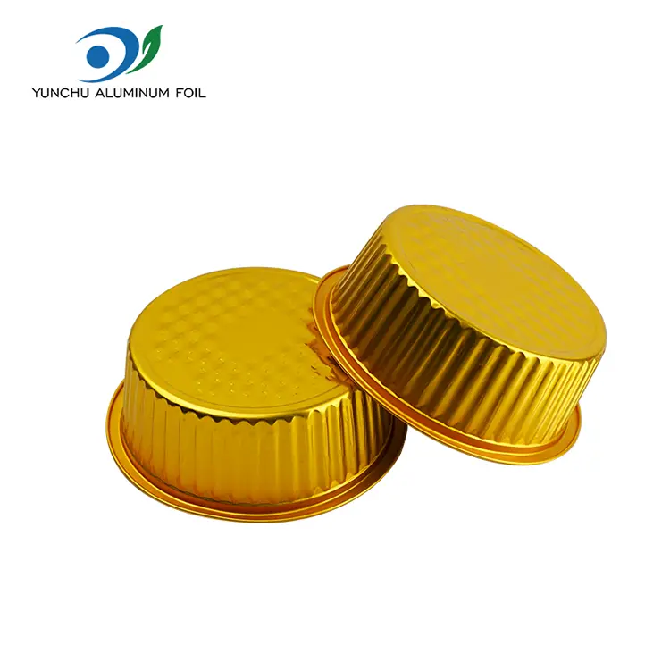 Садови за печење за еднократна употреба околу контејнери со алуминиумска фолија