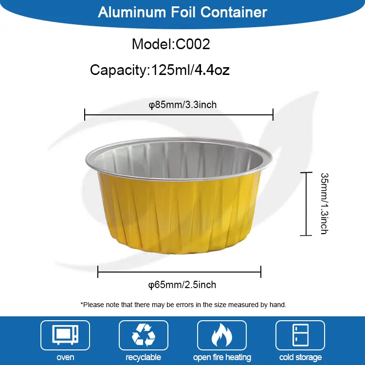 Тркалезни печени колачи со мазни wallидови на алуминиумска фолија